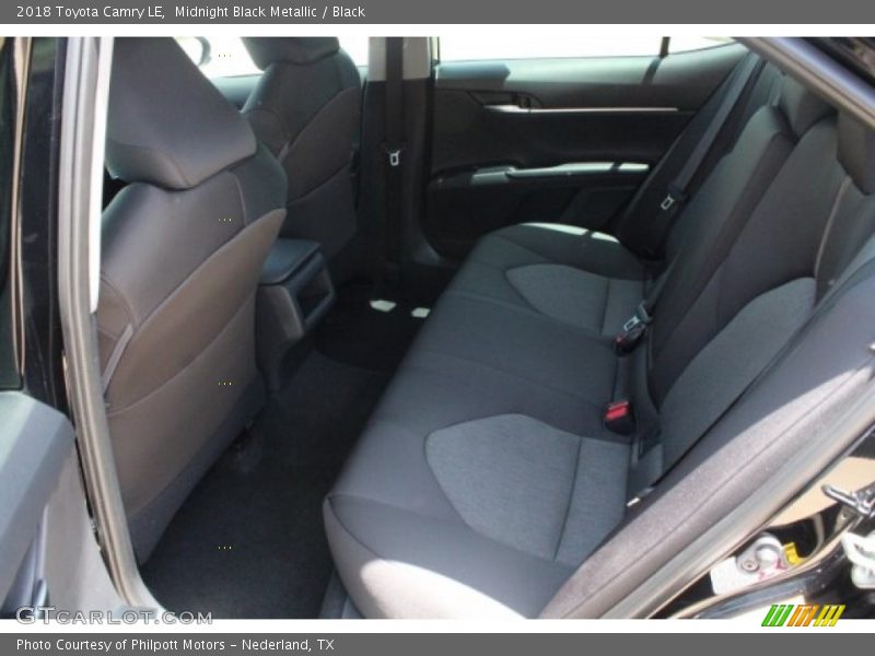 Midnight Black Metallic / Black 2018 Toyota Camry LE