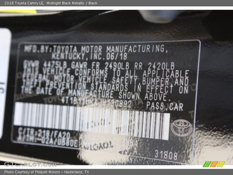 Midnight Black Metallic / Black 2018 Toyota Camry LE