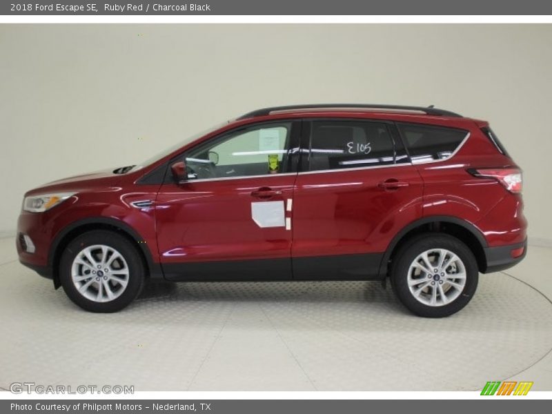 Ruby Red / Charcoal Black 2018 Ford Escape SE