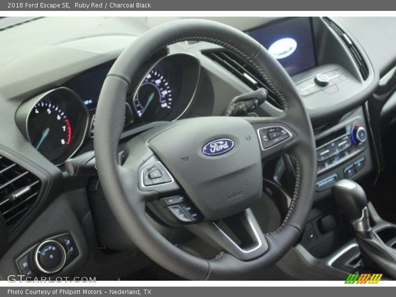 Ruby Red / Charcoal Black 2018 Ford Escape SE