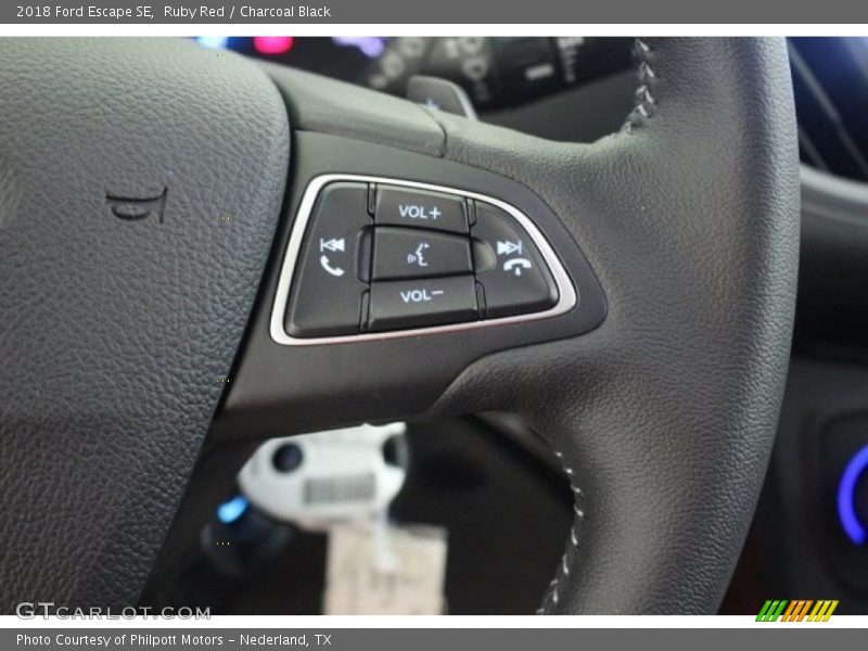 Ruby Red / Charcoal Black 2018 Ford Escape SE