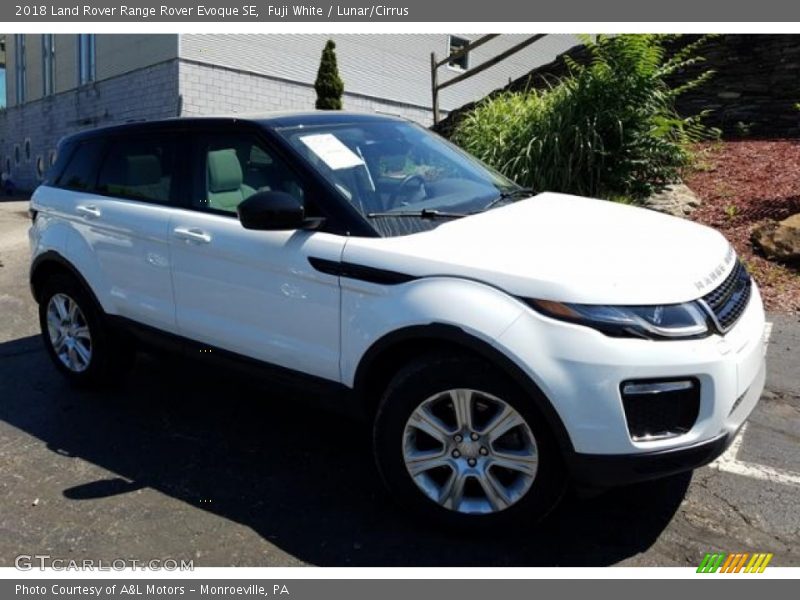 Fuji White / Lunar/Cirrus 2018 Land Rover Range Rover Evoque SE