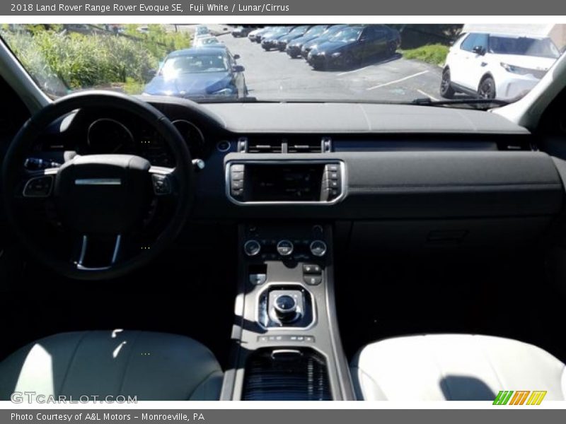 Fuji White / Lunar/Cirrus 2018 Land Rover Range Rover Evoque SE