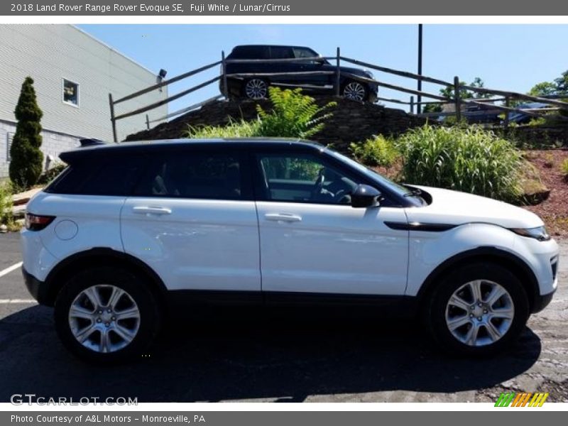 Fuji White / Lunar/Cirrus 2018 Land Rover Range Rover Evoque SE