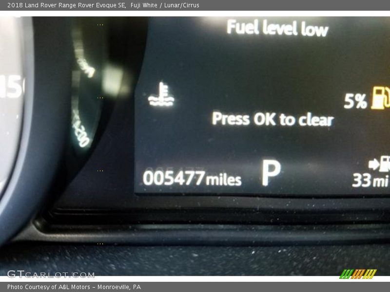 Fuji White / Lunar/Cirrus 2018 Land Rover Range Rover Evoque SE