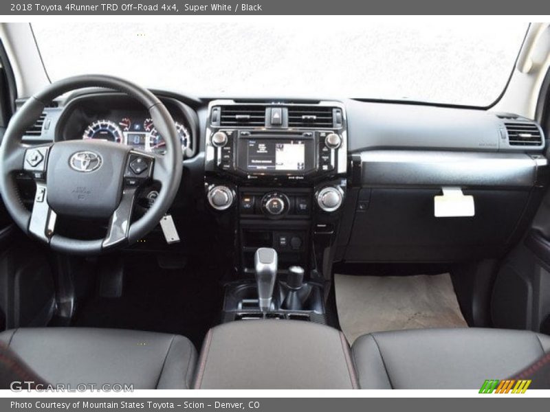 Super White / Black 2018 Toyota 4Runner TRD Off-Road 4x4