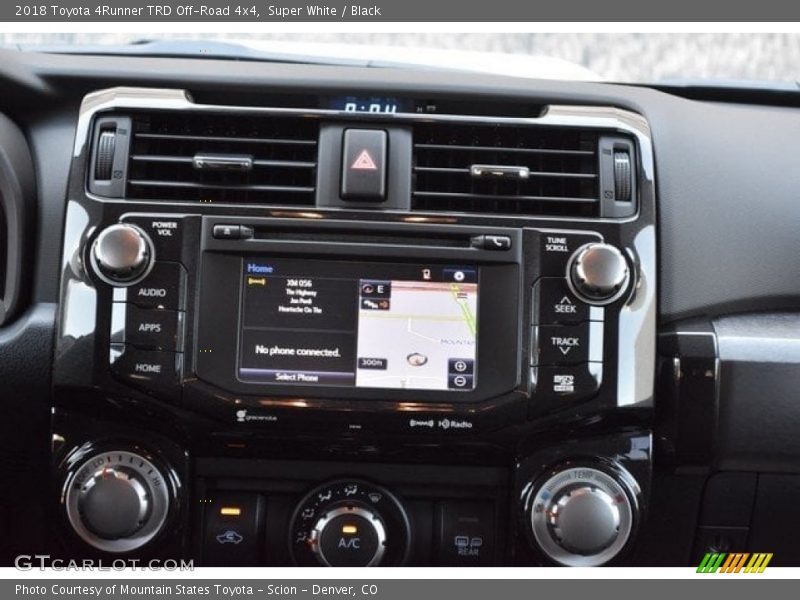 Super White / Black 2018 Toyota 4Runner TRD Off-Road 4x4
