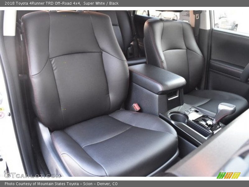 Super White / Black 2018 Toyota 4Runner TRD Off-Road 4x4