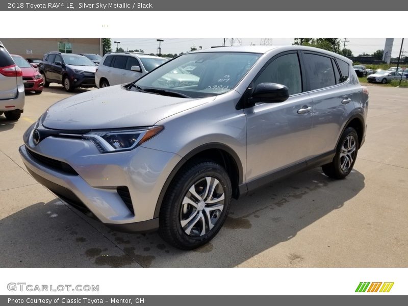 Silver Sky Metallic / Black 2018 Toyota RAV4 LE