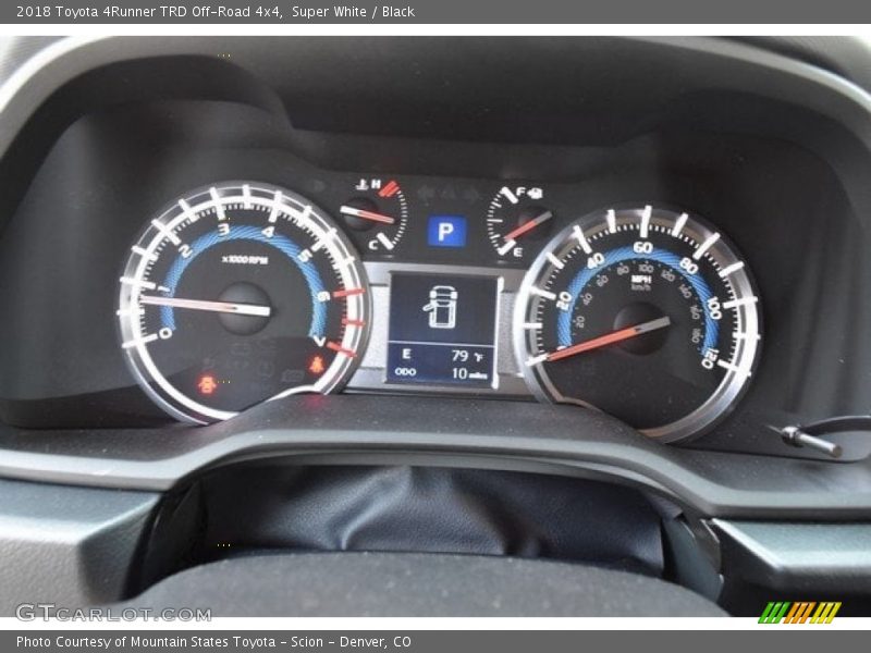 Super White / Black 2018 Toyota 4Runner TRD Off-Road 4x4