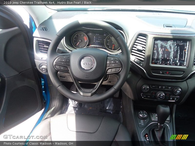 Hydro Blue Pearl / Black 2019 Jeep Cherokee Trailhawk 4x4