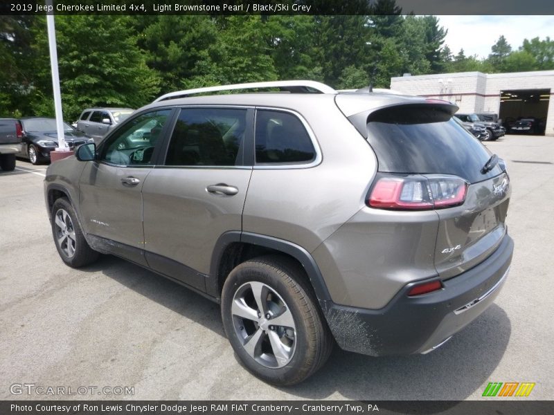Light Brownstone Pearl / Black/Ski Grey 2019 Jeep Cherokee Limited 4x4