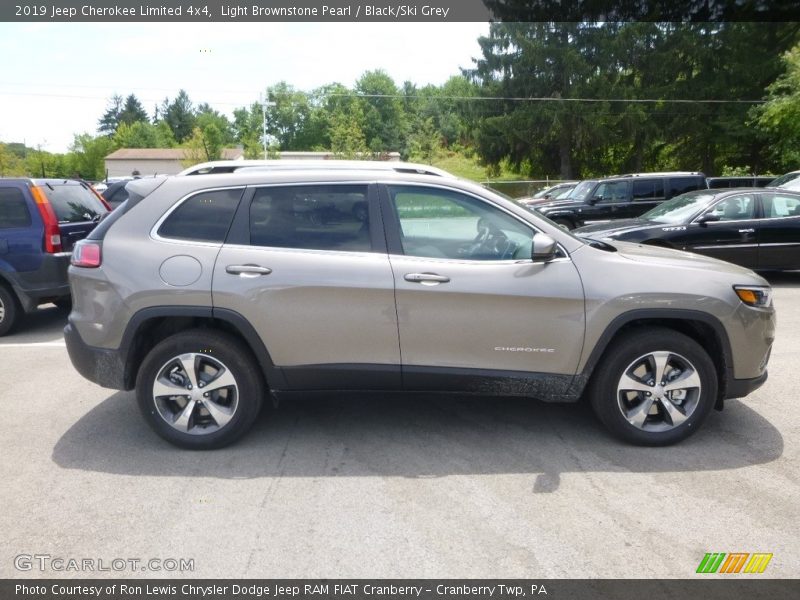 Light Brownstone Pearl / Black/Ski Grey 2019 Jeep Cherokee Limited 4x4