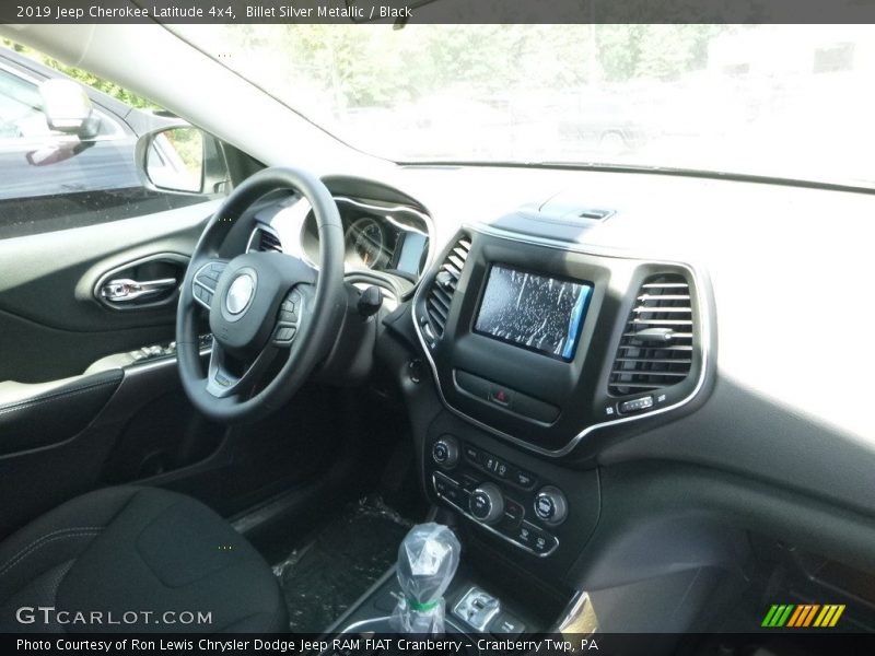 Billet Silver Metallic / Black 2019 Jeep Cherokee Latitude 4x4