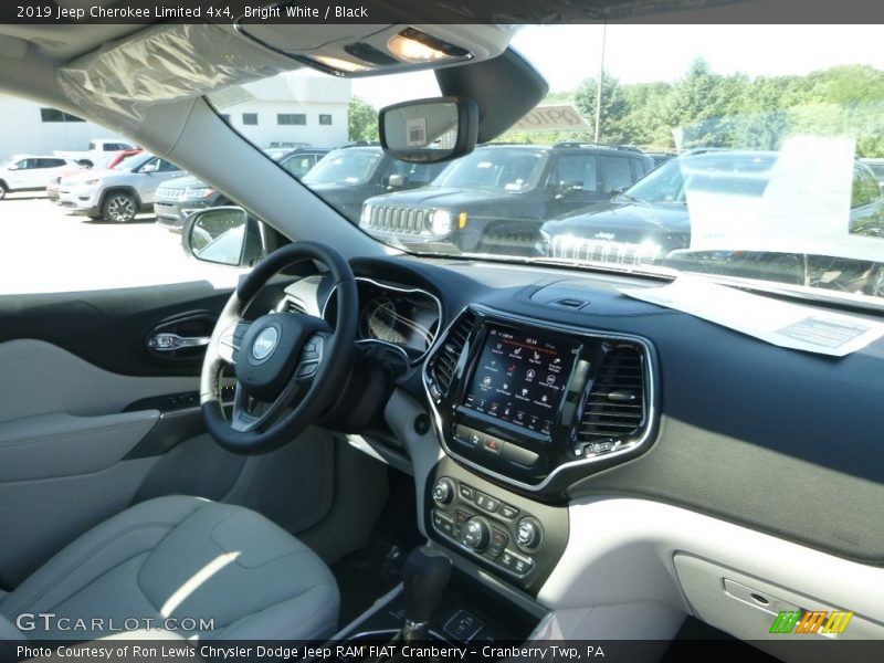 Bright White / Black 2019 Jeep Cherokee Limited 4x4