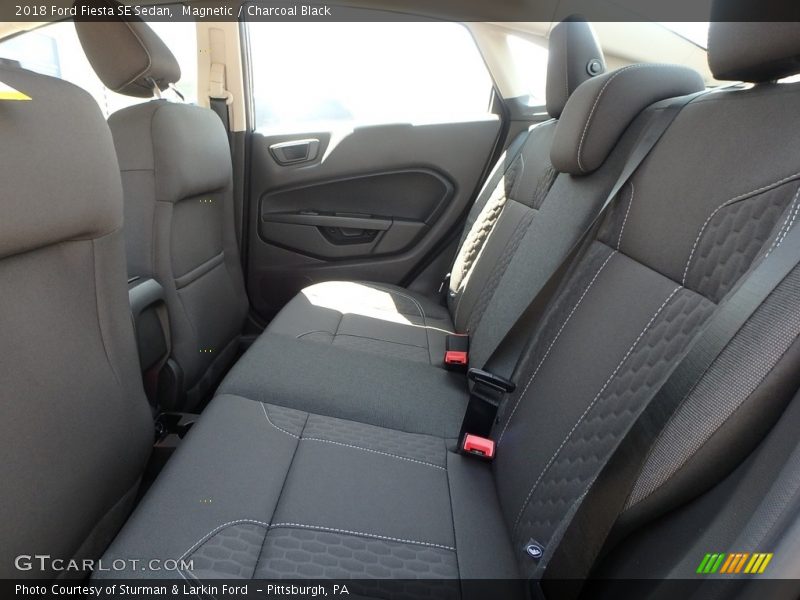 Magnetic / Charcoal Black 2018 Ford Fiesta SE Sedan