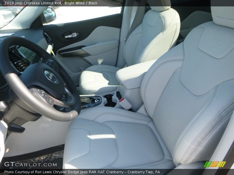 Bright White / Black 2019 Jeep Cherokee Limited 4x4