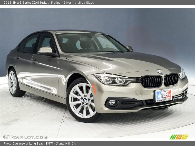 Front 3/4 View of 2018 3 Series 320i Sedan