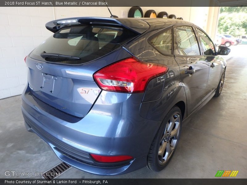 Blue Metallic / Charcoal Black 2018 Ford Focus ST Hatch