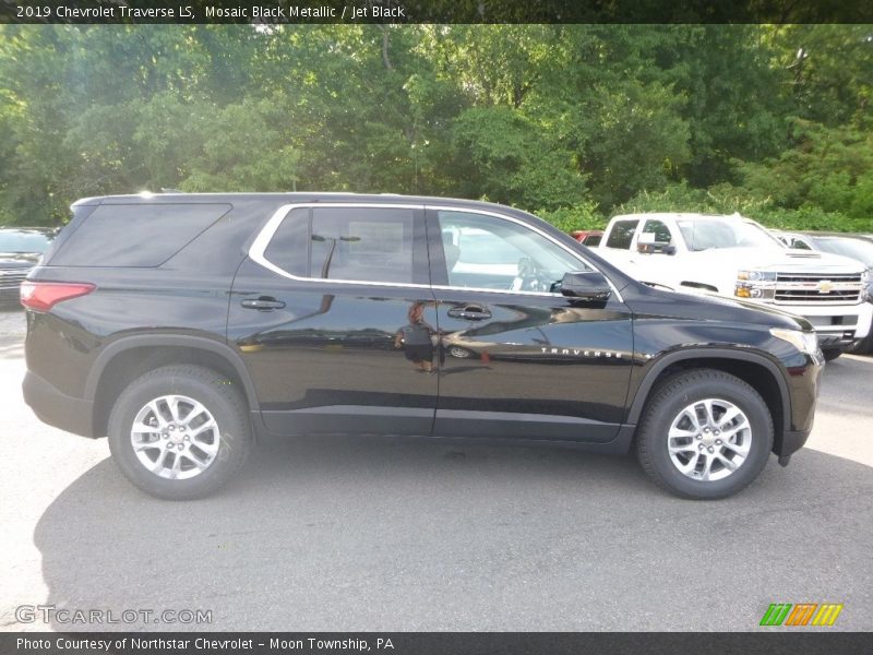 Mosaic Black Metallic / Jet Black 2019 Chevrolet Traverse LS