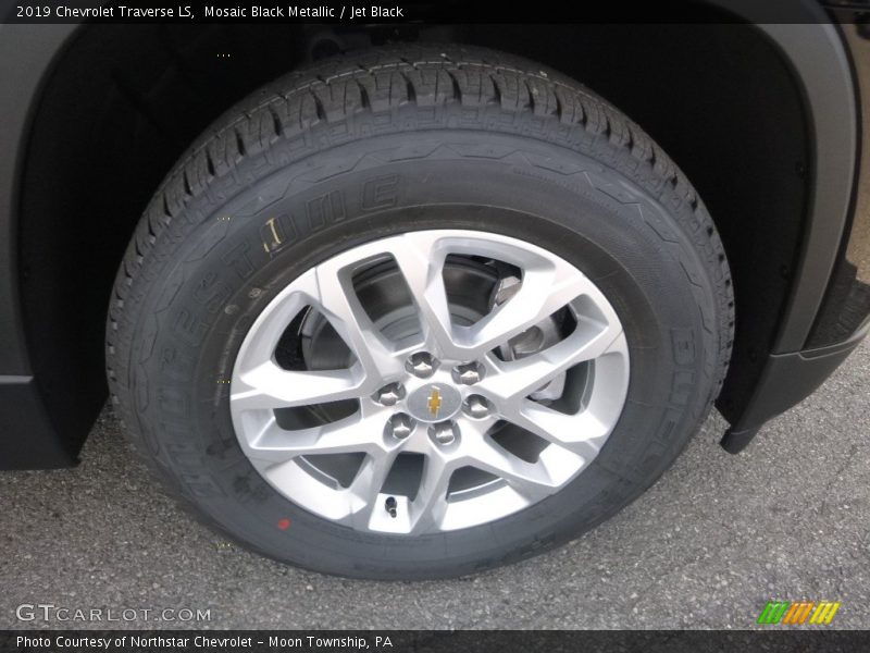 Mosaic Black Metallic / Jet Black 2019 Chevrolet Traverse LS