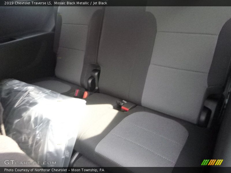 Mosaic Black Metallic / Jet Black 2019 Chevrolet Traverse LS