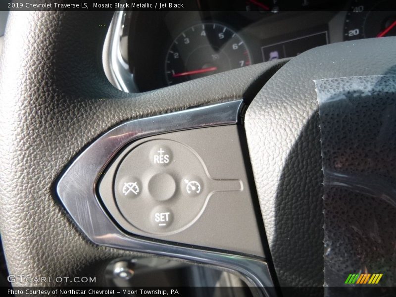 Mosaic Black Metallic / Jet Black 2019 Chevrolet Traverse LS