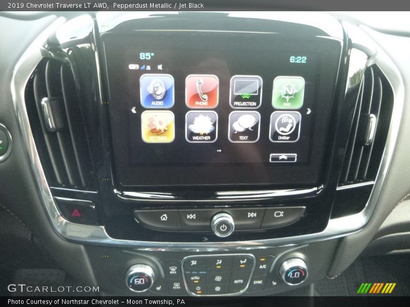 Pepperdust Metallic / Jet Black 2019 Chevrolet Traverse LT AWD