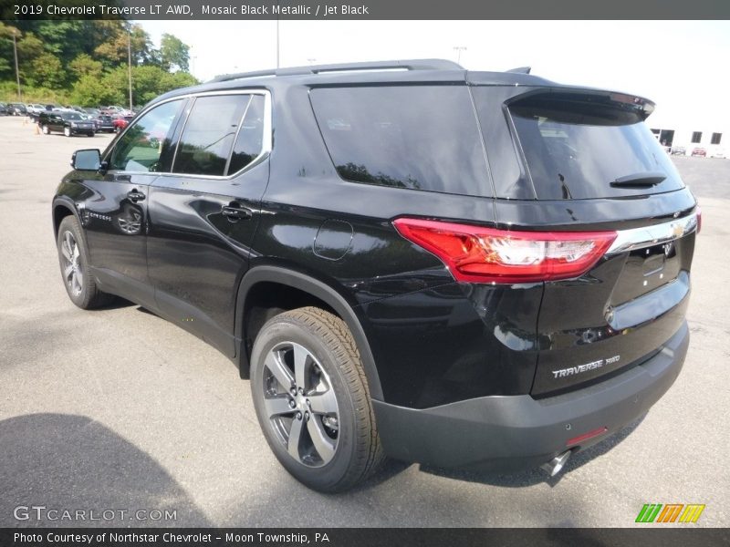 Mosaic Black Metallic / Jet Black 2019 Chevrolet Traverse LT AWD