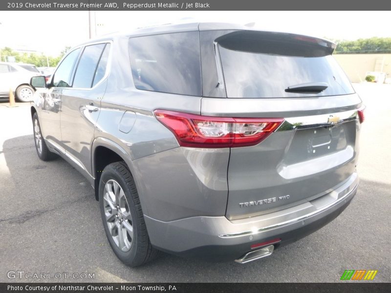 Pepperdust Metallic / Jet Black 2019 Chevrolet Traverse Premier AWD
