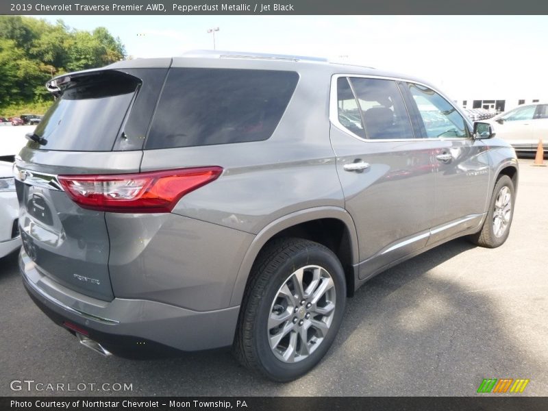 Pepperdust Metallic / Jet Black 2019 Chevrolet Traverse Premier AWD