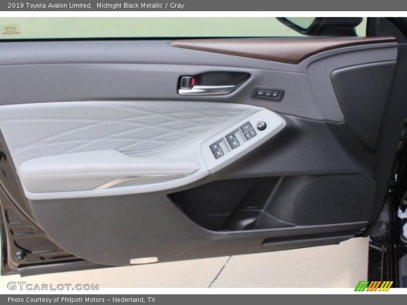 Midnight Black Metallic / Gray 2019 Toyota Avalon Limited
