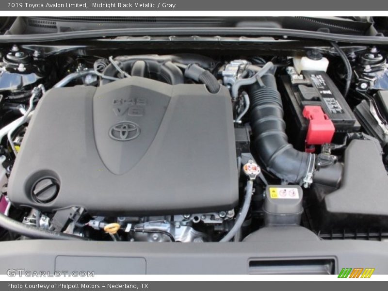 Midnight Black Metallic / Gray 2019 Toyota Avalon Limited