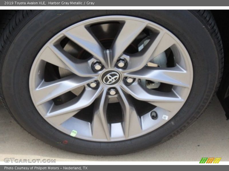 Harbor Gray Metallic / Gray 2019 Toyota Avalon XLE