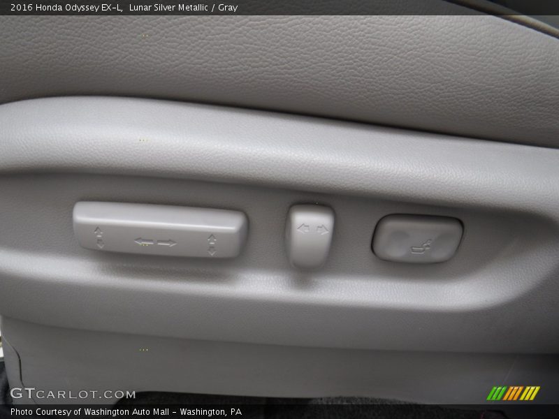 Lunar Silver Metallic / Gray 2016 Honda Odyssey EX-L