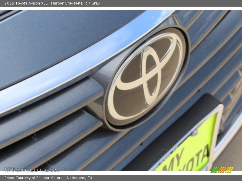 Harbor Gray Metallic / Gray 2019 Toyota Avalon XLE