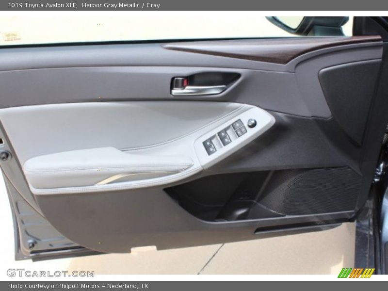 Harbor Gray Metallic / Gray 2019 Toyota Avalon XLE