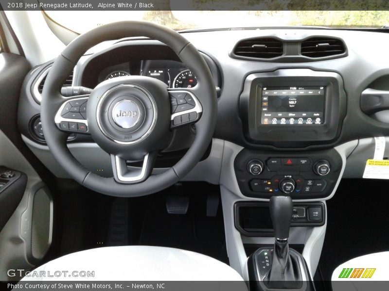Alpine White / Black 2018 Jeep Renegade Latitude