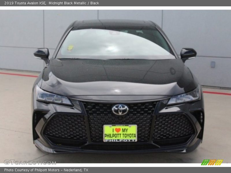 Midnight Black Metallic / Black 2019 Toyota Avalon XSE