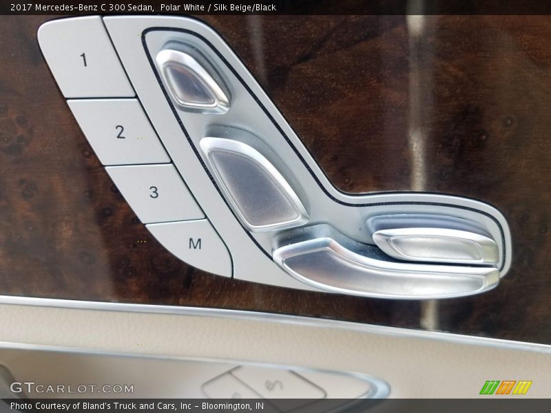 Polar White / Silk Beige/Black 2017 Mercedes-Benz C 300 Sedan