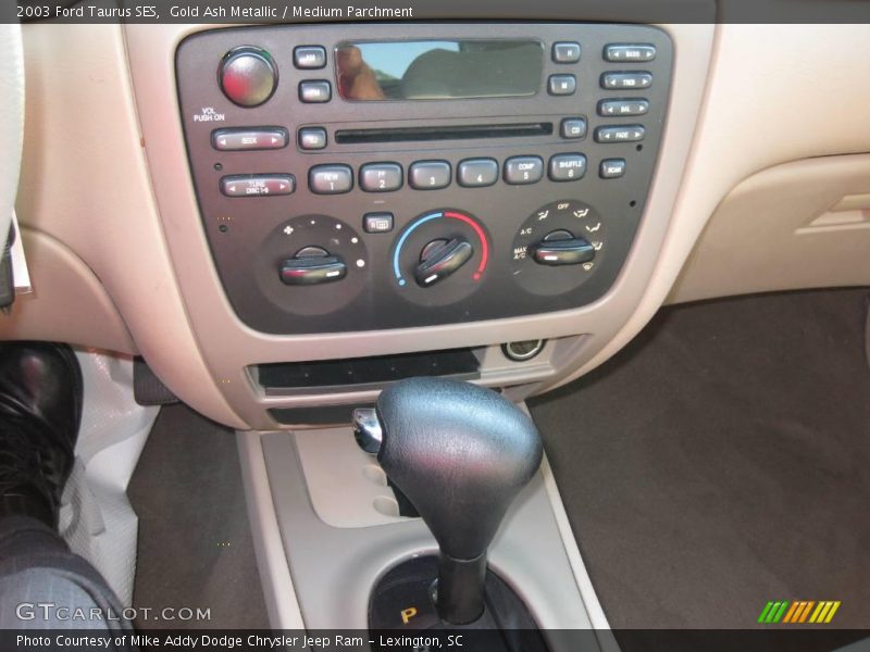 Gold Ash Metallic / Medium Parchment 2003 Ford Taurus SES