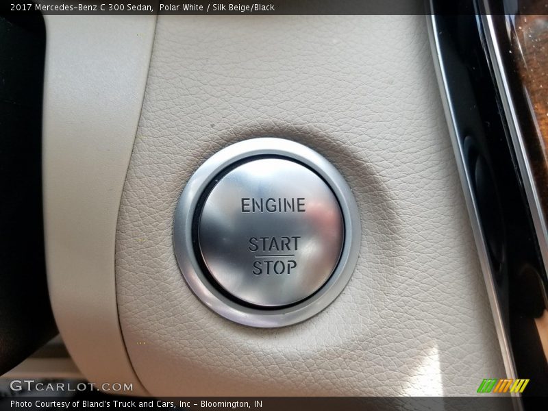 Polar White / Silk Beige/Black 2017 Mercedes-Benz C 300 Sedan