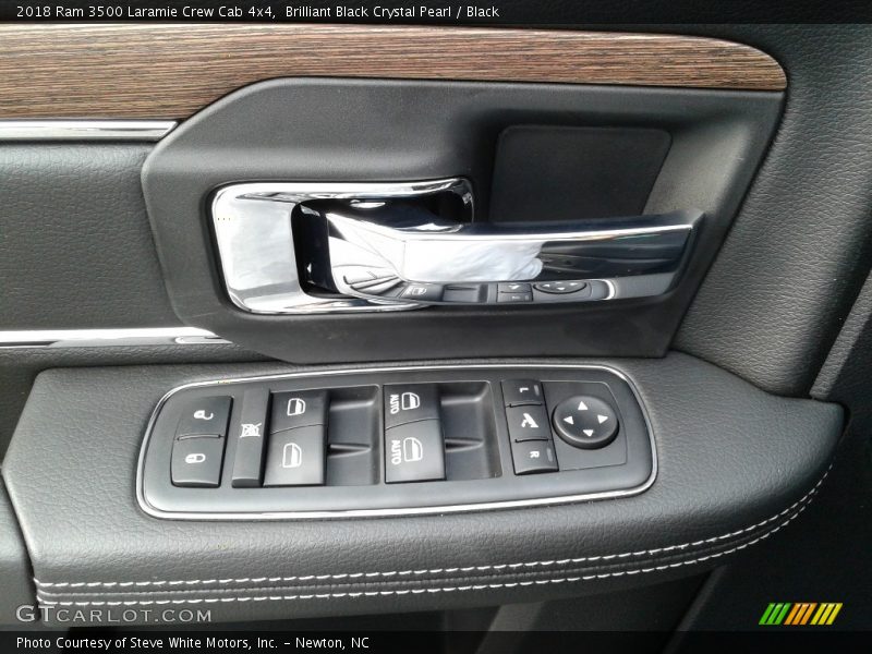 Controls of 2018 3500 Laramie Crew Cab 4x4