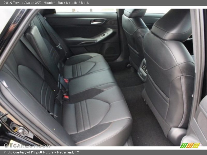 Midnight Black Metallic / Black 2019 Toyota Avalon XSE