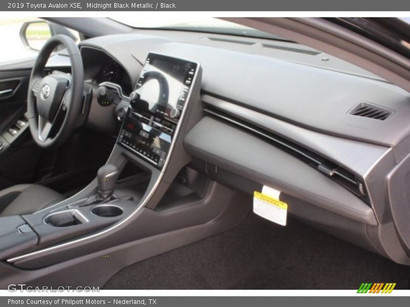 Midnight Black Metallic / Black 2019 Toyota Avalon XSE