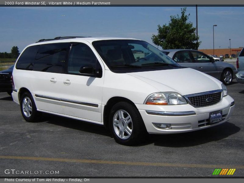 Vibrant White / Medium Parchment 2003 Ford Windstar SE
