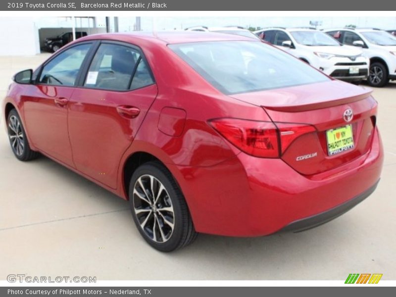 Barcelona Red Metallic / Black 2019 Toyota Corolla SE