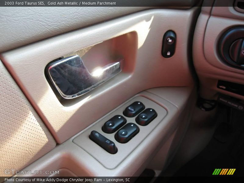 Gold Ash Metallic / Medium Parchment 2003 Ford Taurus SES