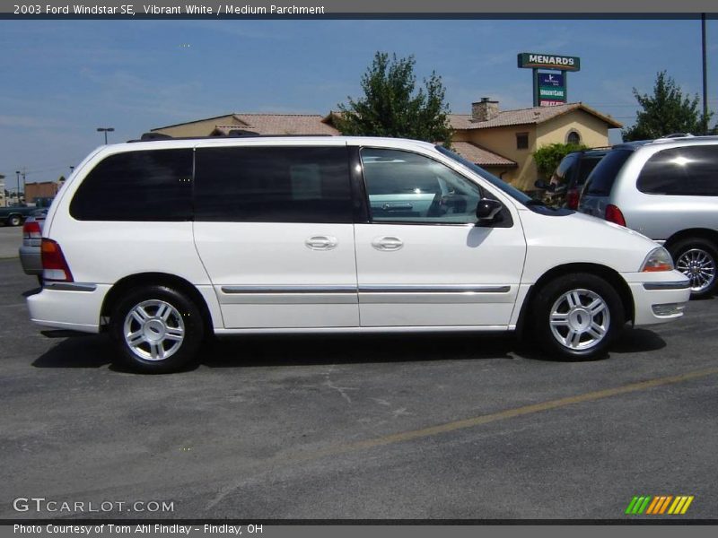 Vibrant White / Medium Parchment 2003 Ford Windstar SE