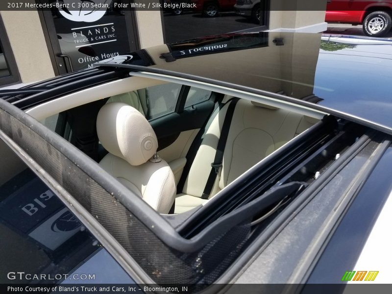Polar White / Silk Beige/Black 2017 Mercedes-Benz C 300 Sedan